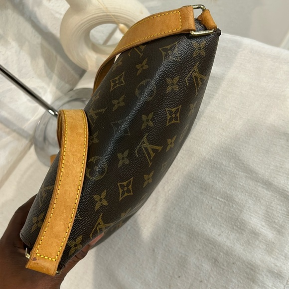 Authentic Louis Vuitton Musette shoulder bag M51256 Monogram Brown - Picture 7 of 13